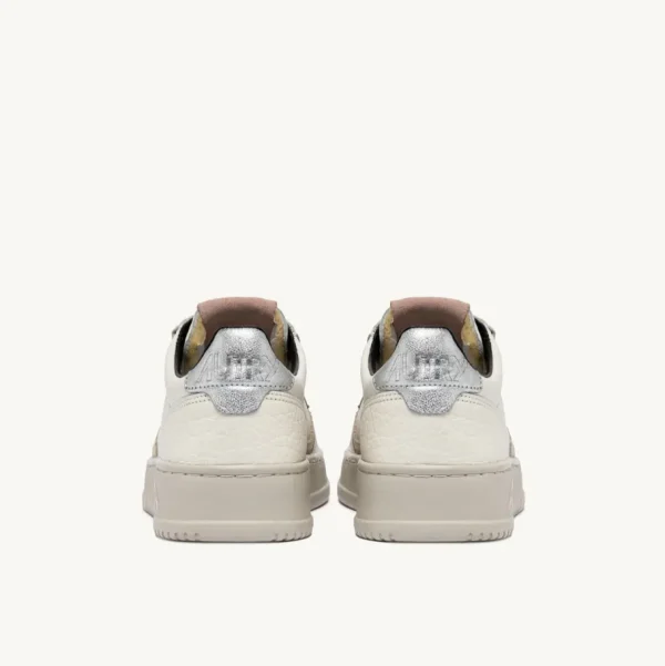 Donna Autry Donna | – Sneaker Medalist Low in Pelle e Dettagli Rosa Silver