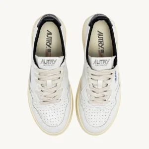 Donna Autry Donna | – Sneaker Medalist Low in Pelle Bianca Nera con Lettering