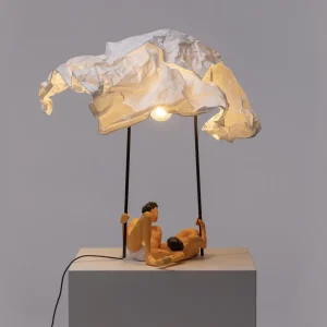 Seletti Arredo E Design | – Lampada in Resina e Metallo “Love is a Verb-Lea & Tony” cm. 35×31 h. 45 ART 09021